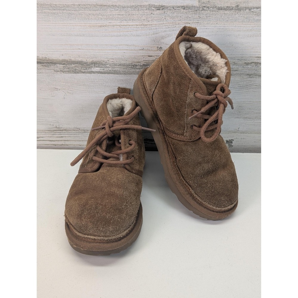 UGG Boots Youth Size 3 Chestnut Neumel Chukka Suede Shearling Lined 1017320K